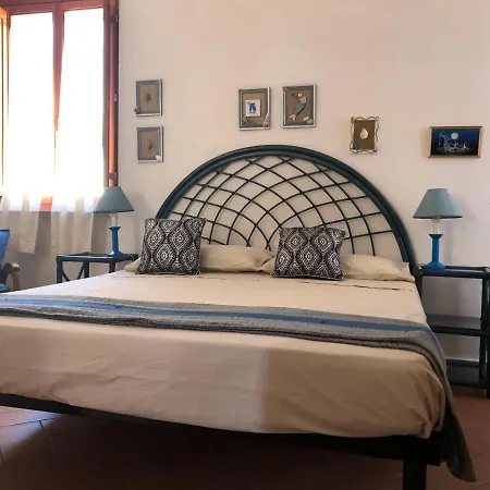 Stanza Indipendente Super Arredata Centrale E Luminosissima Holiday home Rio nell'Elba